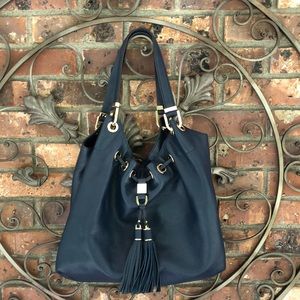 Micheal Kors Navy hobo bag